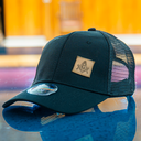 Jockey con cuño de cuero con malla