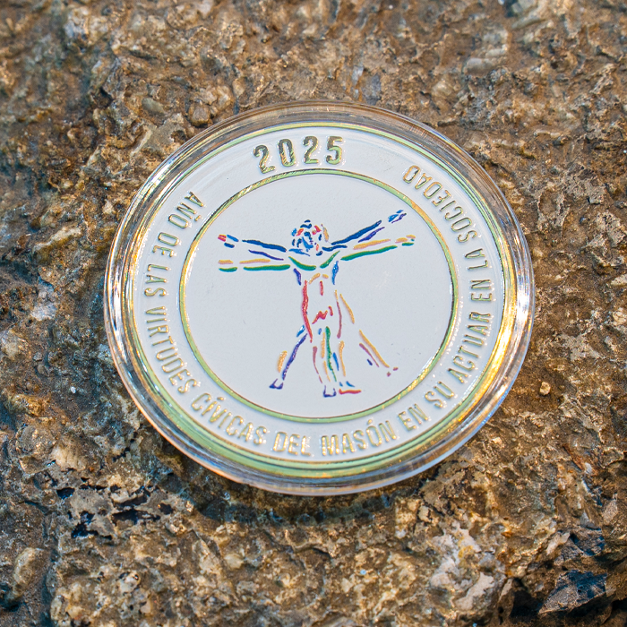 Medalla Cápsula 2025 - Año de Las Virtudes Cívicas del Masón en su Actuar en la Sociedad