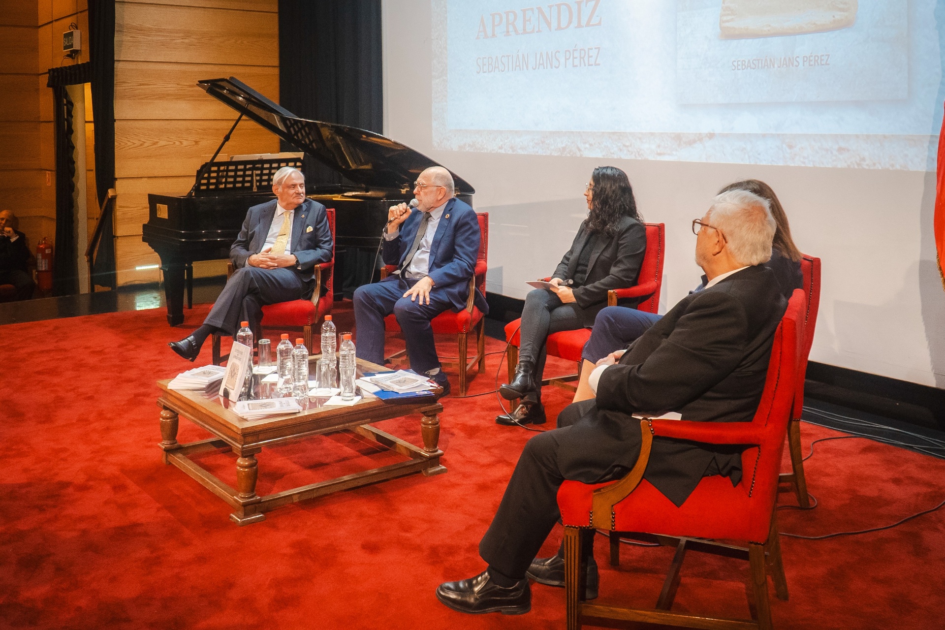 Gran Logia de Chile presenta el libro El Epítome del Aprendiz', un nuevo aporte para la formación masónica