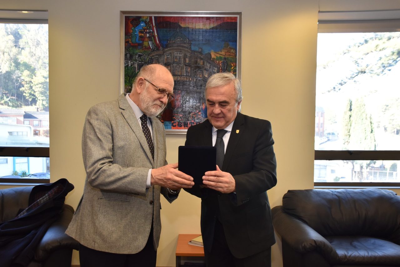Gran Maestro se reúne con nuevo Presidente de Coemco
