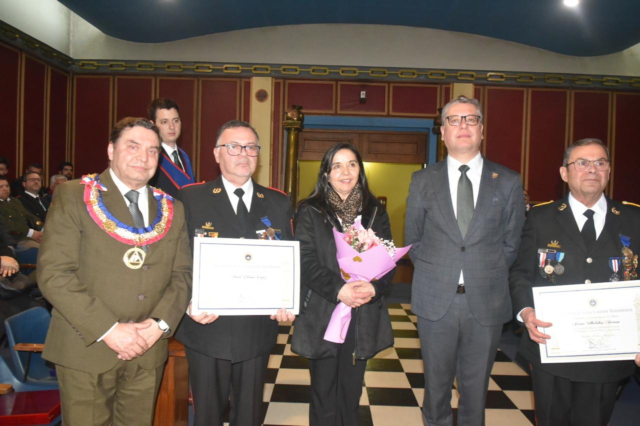 Homenaje Masónico a Bomberos destacados en Temuco