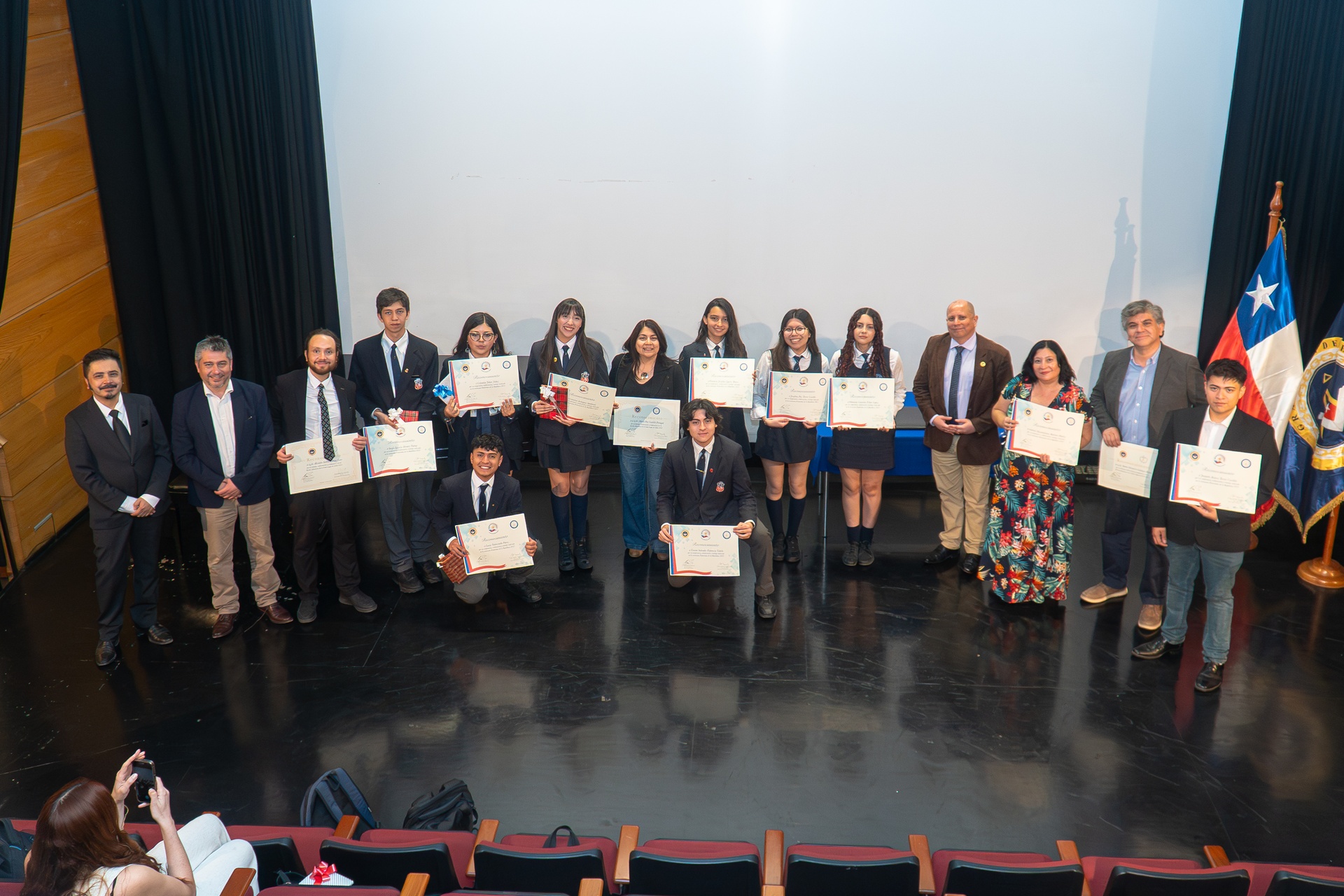 Estudiantes de distintos planteles reciben reconocimiento de la Gran Logia