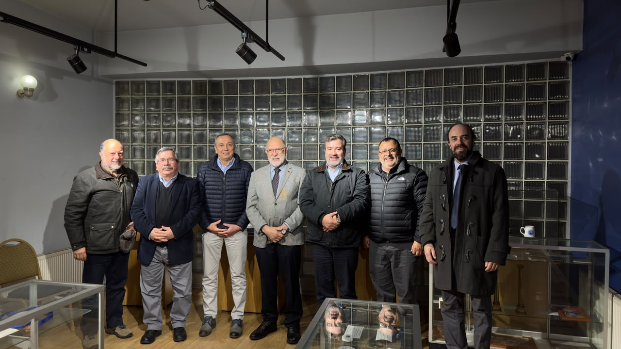 Gran Maestro desarrolla intensa agenda en Temuco