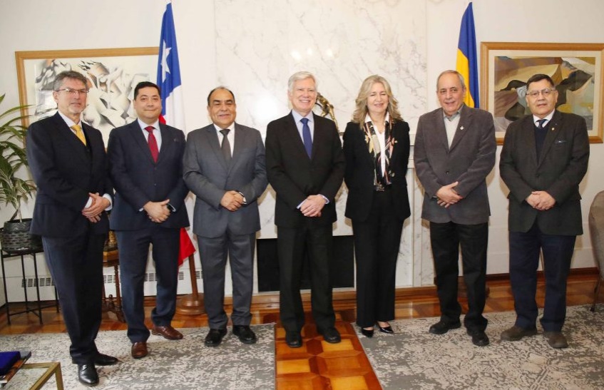 Gran Maestro y Gran Maestra realizan visita protocolar a Rectora de Universidad de Concepción